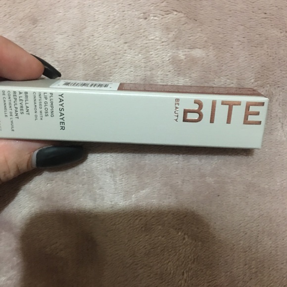 COPY - BITE BEAUTY | yay sayer plumping lip gloss - cinnamon twist - Picture 2 of 9